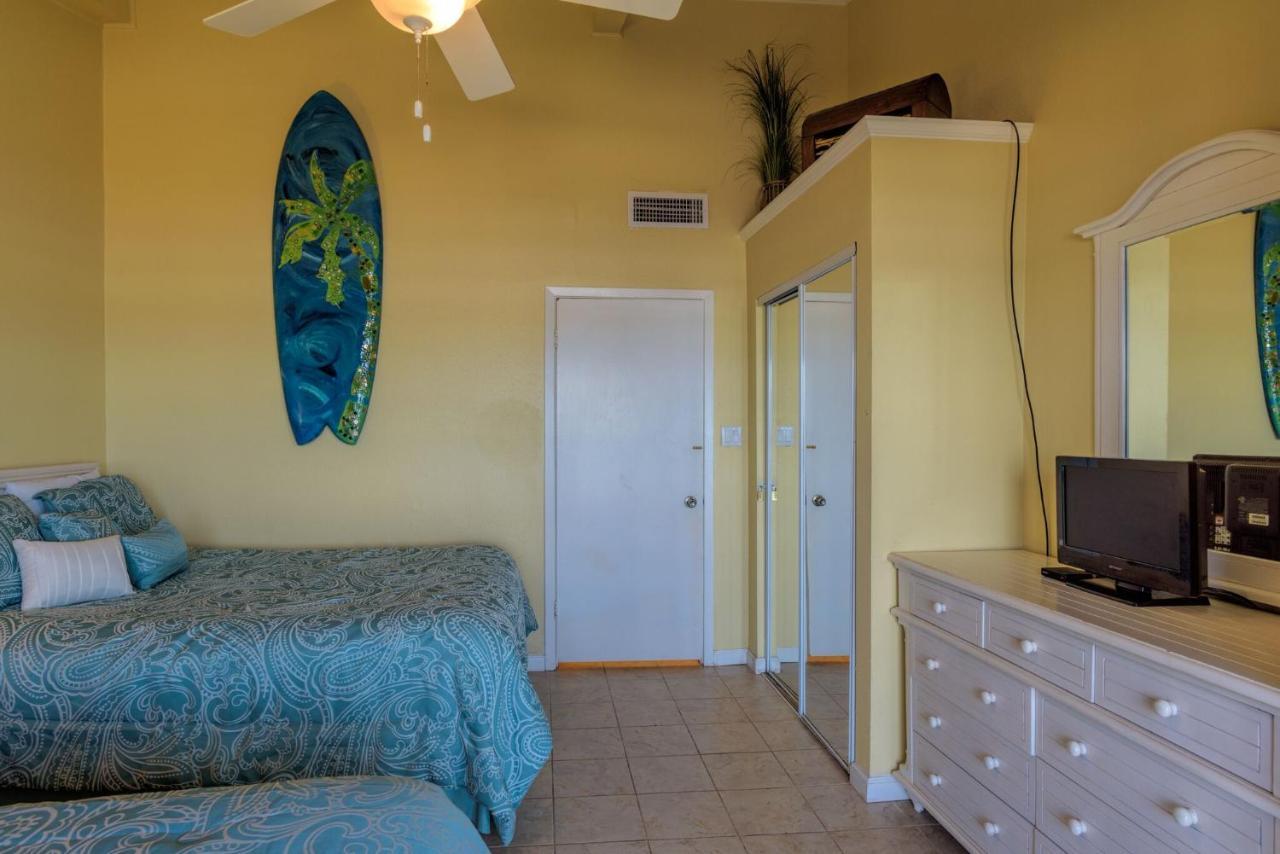 Tiki 332 Apartment Саут Падре Алънд Екстериор снимка