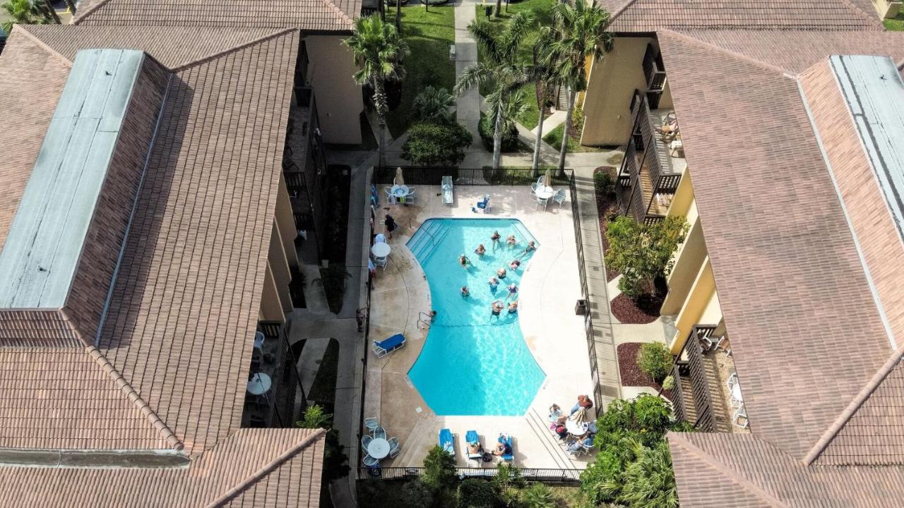 Tiki 332 Apartment Саут Падре Алънд Екстериор снимка